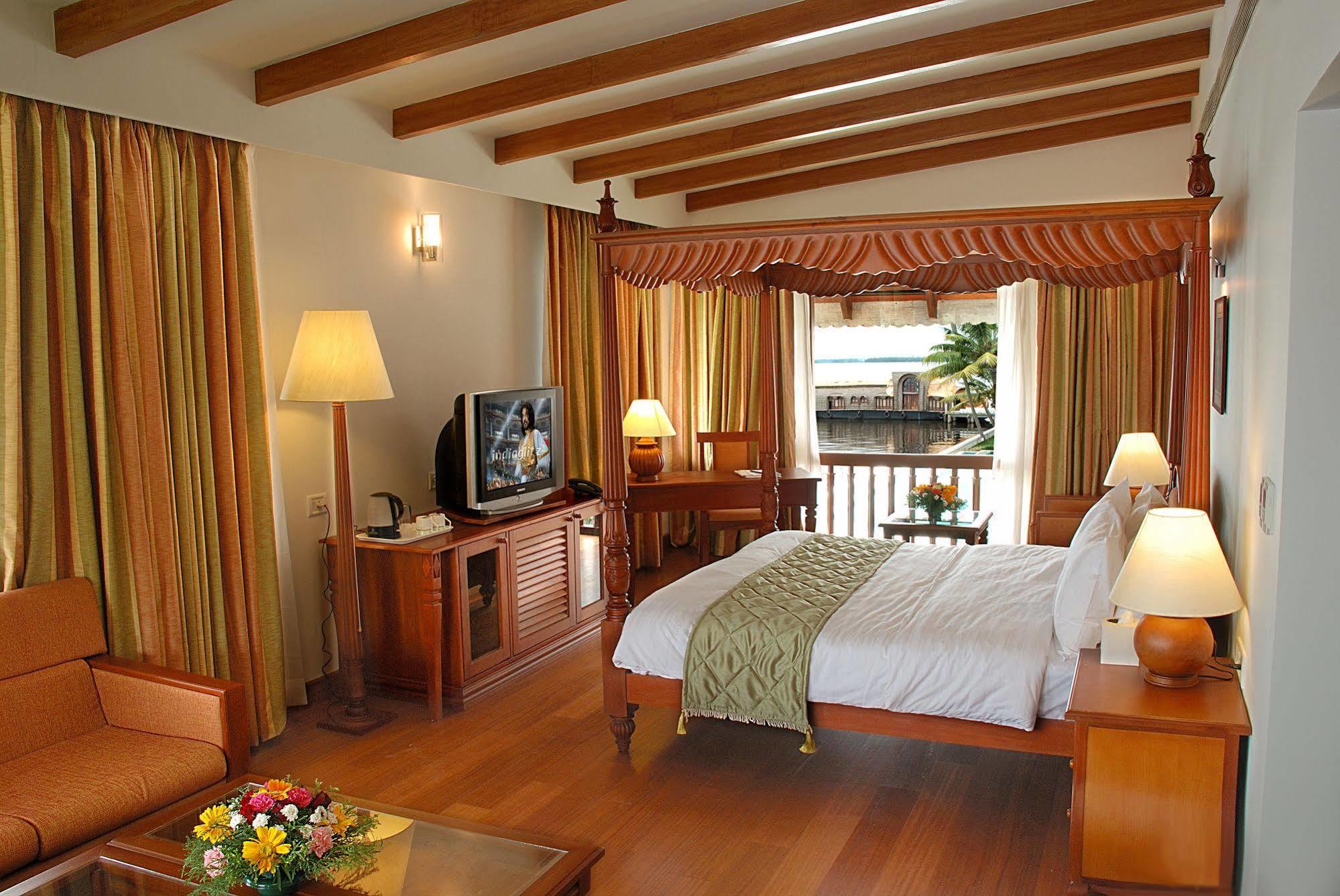 Alappuzha Lemon Tree Vembanad Lake Resort, Kerala מראה חיצוני תמונה