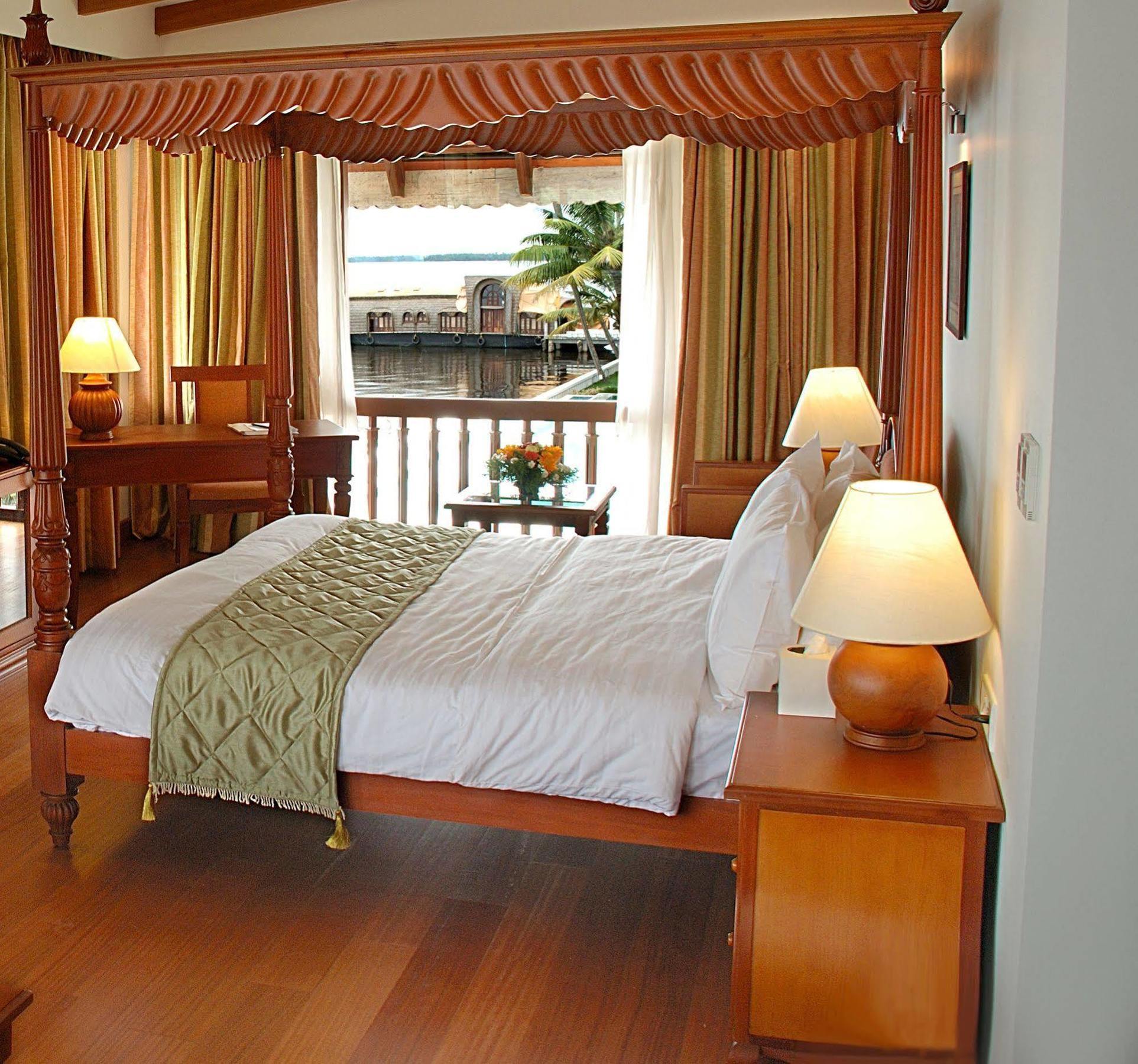 Alappuzha Lemon Tree Vembanad Lake Resort, Kerala מראה חיצוני תמונה