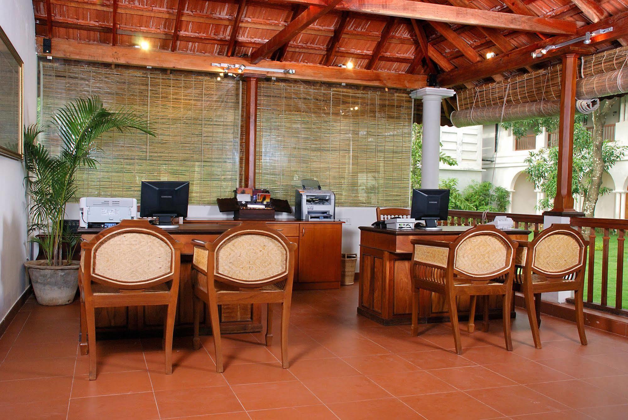 Alappuzha Lemon Tree Vembanad Lake Resort, Kerala מראה חיצוני תמונה